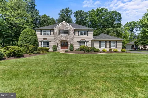 1551 Beechnut Cir, Maple Glen, PA 19002