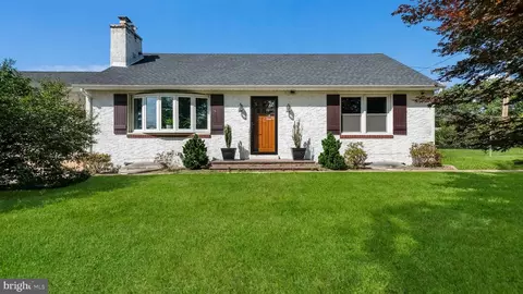 501 Vernon Rd, Willow Grove, PA 19090