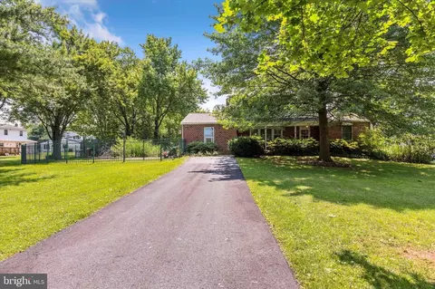 2212 Carol Ln, Norristown, PA 19401