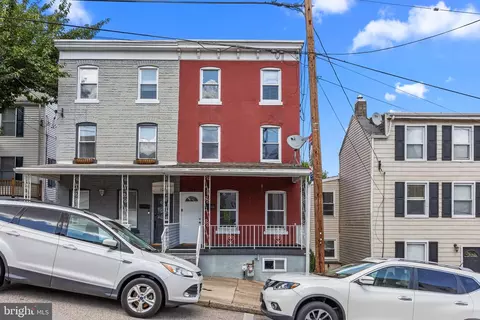 104 Cedar Ave, West Conshohocken, PA 19428