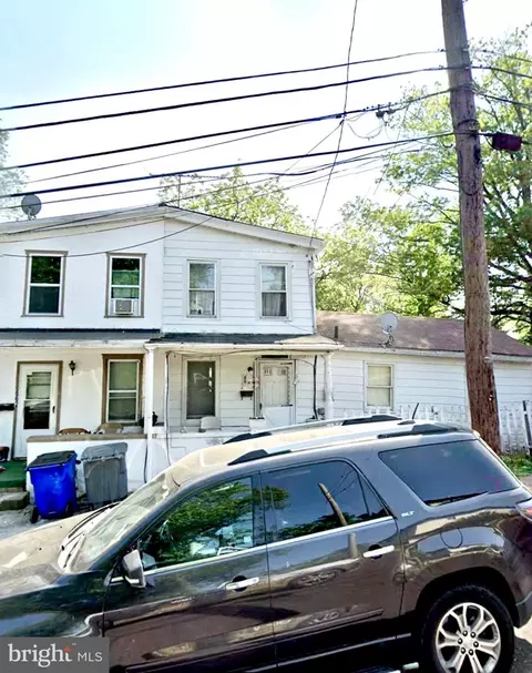 660 Jefferson Ave, Pottstown, PA 19464