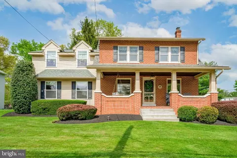 105 N 4th St, Telford, PA 18969