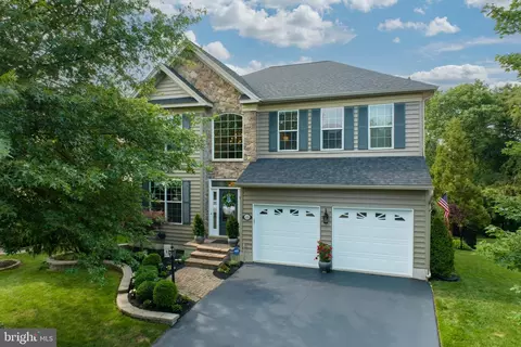 326 Quail Dr N, Phoenixville, PA 19460