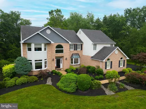 106 Hillcrest Ln, Gwynedd Valley, PA 19437