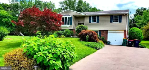 310 Logan Dr, Hatfield, PA 19440