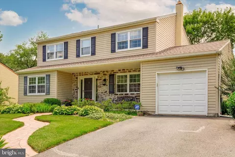 721 Vance Dr, Glenside, PA 19038