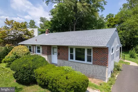 54 Home Rd, Hatboro, PA 19040