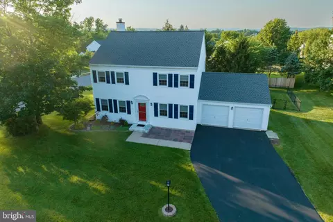 2329 Casmar Way, Gilbertsville, PA 19525