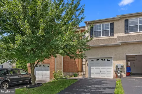 179 Stone Hill Dr, Pottstown, PA 19464