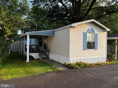 3000 E High St #5, Pottstown, PA 19464