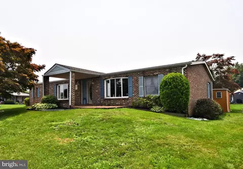 723 Cypress Ct, North Wales, PA 19454