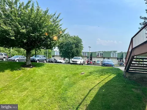 3213 Forest Ln #C-17, Schwenksville, PA 19473