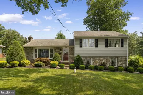 624 Oak St, Royersford, PA 19468