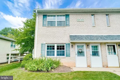 105 Hampstead Dr #105, Ambler, PA 19002