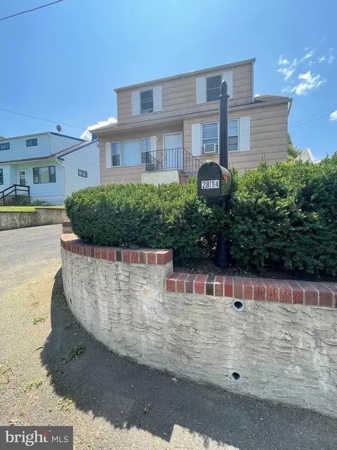 2814 Old Welsh Rd, Willow Grove, PA 19090