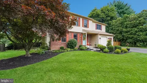 2 Chowning Cir, Horsham, PA 19044