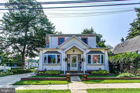 144 N Sylvania Ave, Rockledge, PA 19046