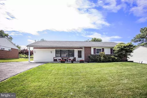 208 Bryans Rd, Norristown, PA 19401