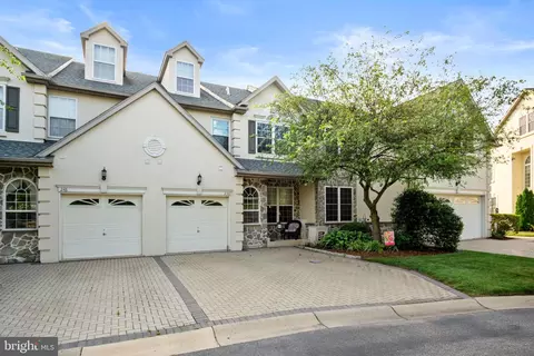 250 Center Point Ln, Lansdale, PA 19446