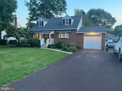 562 Park Ave, Harleysville, PA 19438