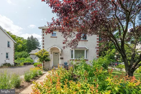 102 Rices Mill Rd, Glenside, PA 19038