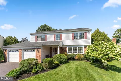 1482 Sullivan Dr, Blue Bell, PA 19422