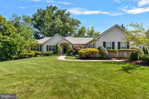 105 Springdale Ln, Lansdale, PA 19446