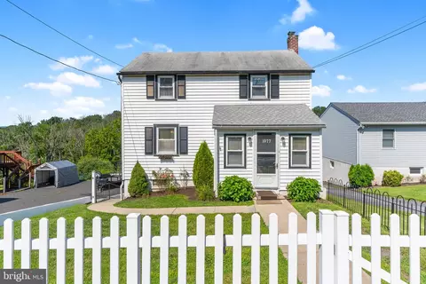 1077 Farmington Ave, Pottstown, PA 19464