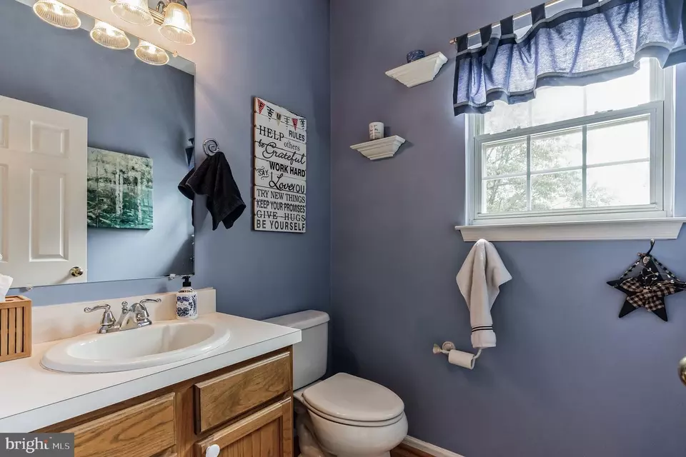  216 Winterberry Ln, Collegeville, PA 19426 photo 24