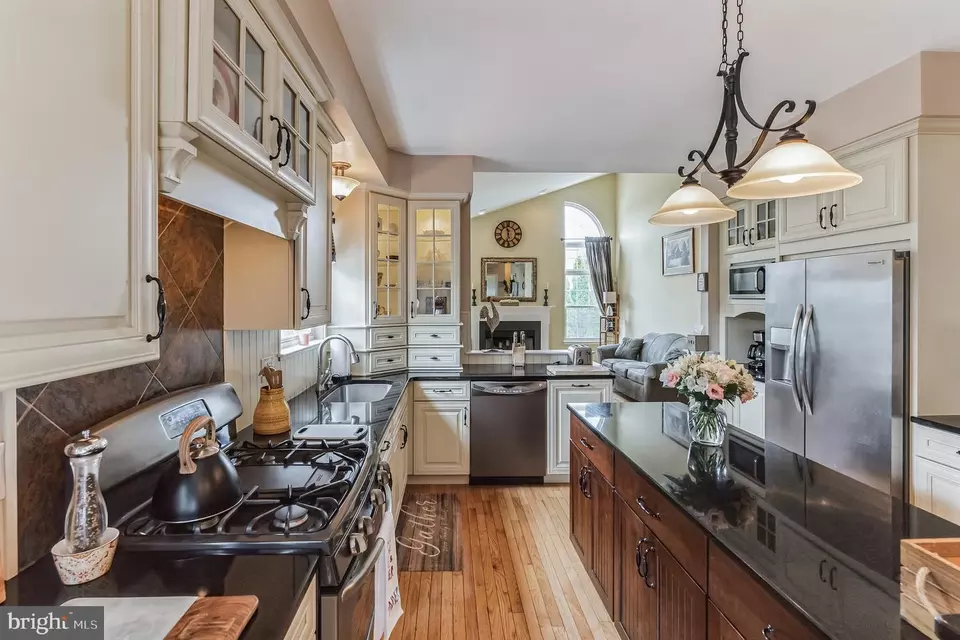  216 Winterberry Ln, Collegeville, PA 19426 photo 16