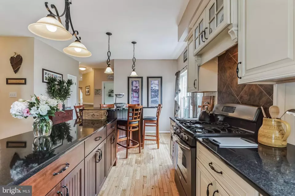  216 Winterberry Ln, Collegeville, PA 19426 photo 14