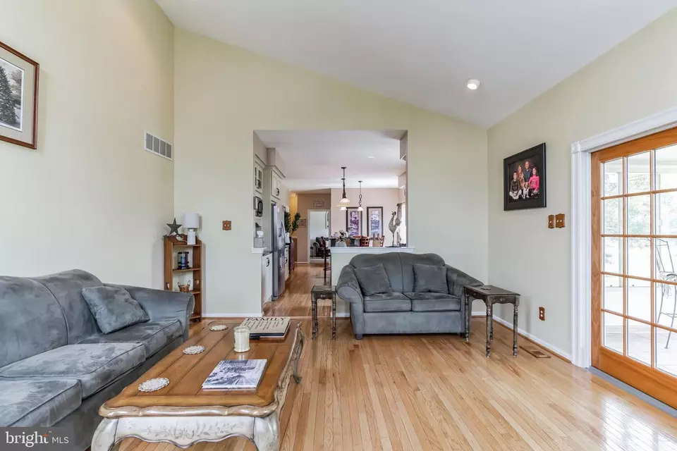  216 Winterberry Ln, Collegeville, PA 19426 photo 20