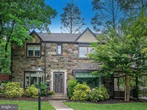 634 Fariston Dr, Wynnewood, PA 19096