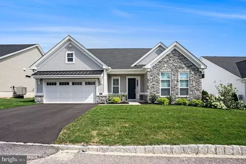 305 Concourse Blvd, Dresher, PA 19025