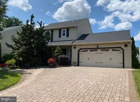 127 Preston Dr, North Wales, PA 19454
