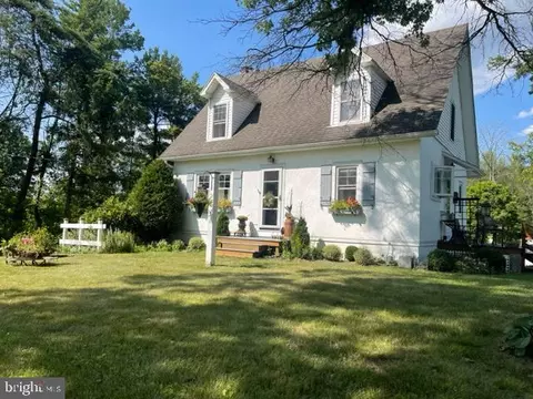 443 Evans Rd, Pottstown, PA 19464