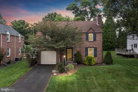 1212 Rosemont Ln, Abington, PA 19001