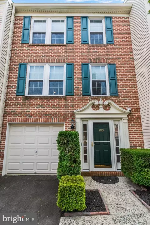 105 Joshua Ct, North Wales, PA 19454