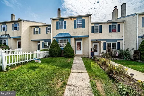 3305 Walnut Ridge Est, Pottstown, PA 19464