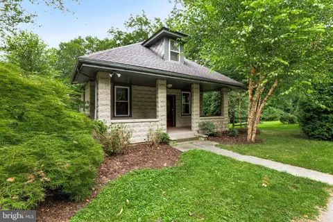 290 Cedar Grove Rd, Conshohocken, PA 19428