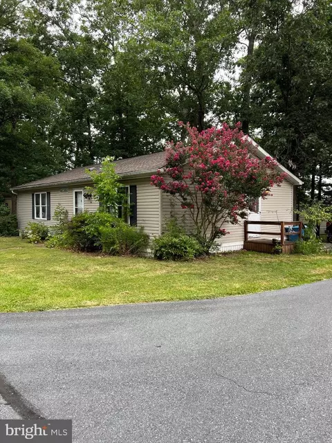 730 Dogwood Dr, Green Lane, PA 18054