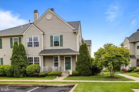 505 Andover Ln, Collegeville, PA 19426