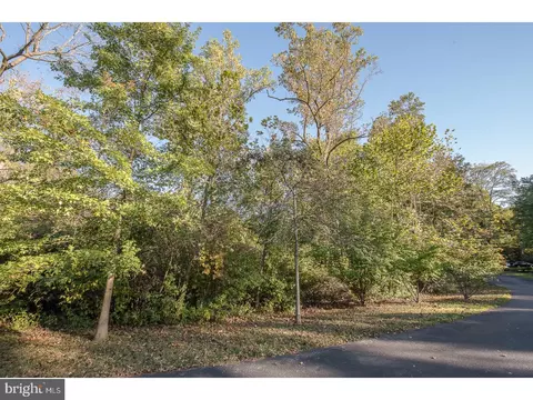 424 Devereux Dr, Villanova, PA 19085
