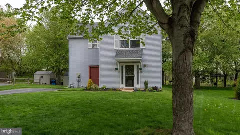 120 Stephanie Ln, Collegeville, PA 19426