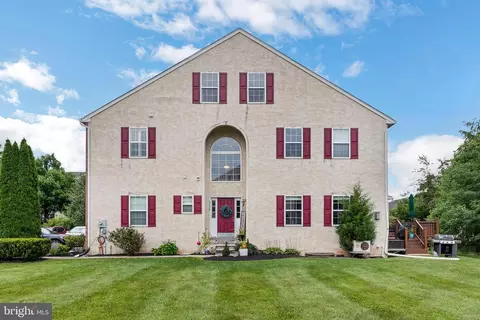 4046 Harmon Ct, Collegeville, PA 19426