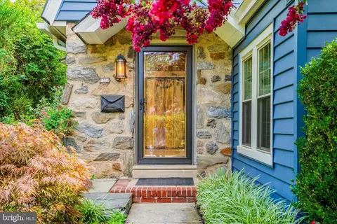 229 Rock Glen Rd, Wynnewood, PA 19096