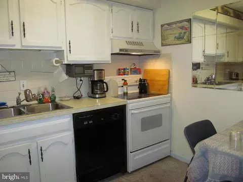 11309 Valley Forge Cir #1309, King Of Prussia, PA 19406