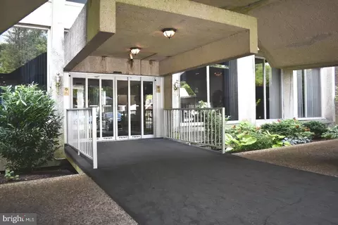 1001 City Ave #E-1132, Wynnewood, PA 19096