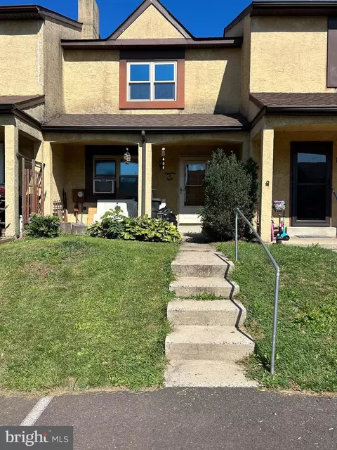 1808 Walnut Ridge Est, Pottstown, PA 19464