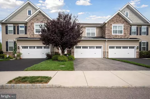 23 Penn Manor Ct #23, Fort Washington, PA 19034
